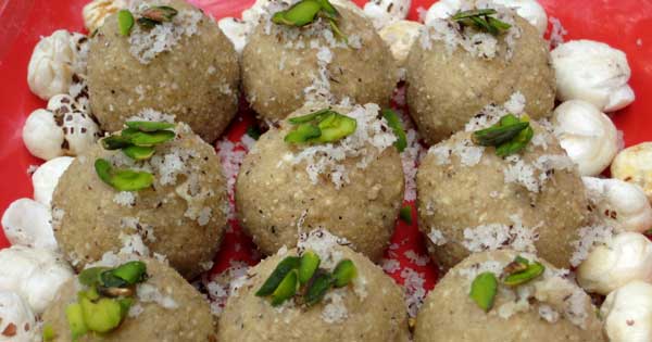 Easy Dessert Recipe of Lotus Seeds Laddu