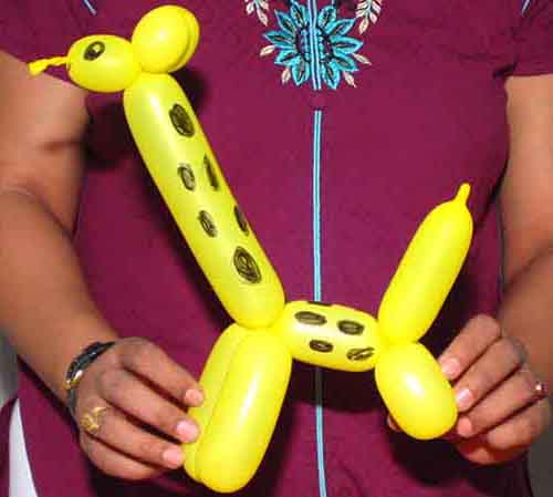 How to make Balloon Giraffe with spots