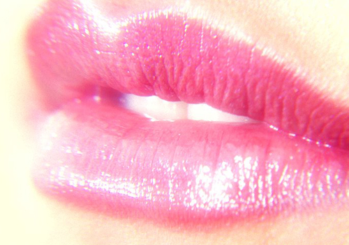 Beauty Tips to Get Pink Lips Naturally