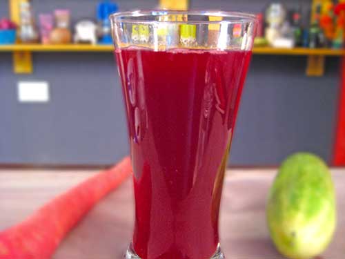 Mixture of carrot, beetroot and cucumber juice