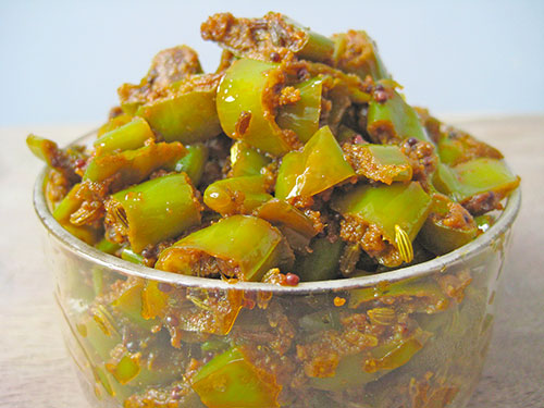 Instant Chilli Pickle - Rajasthani Mirch Ke Tipore Recipe